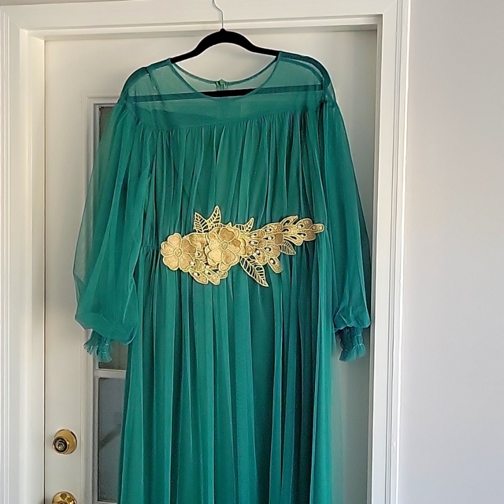 Green maxi dress